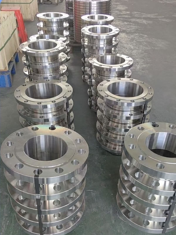 Carbon steel flanges