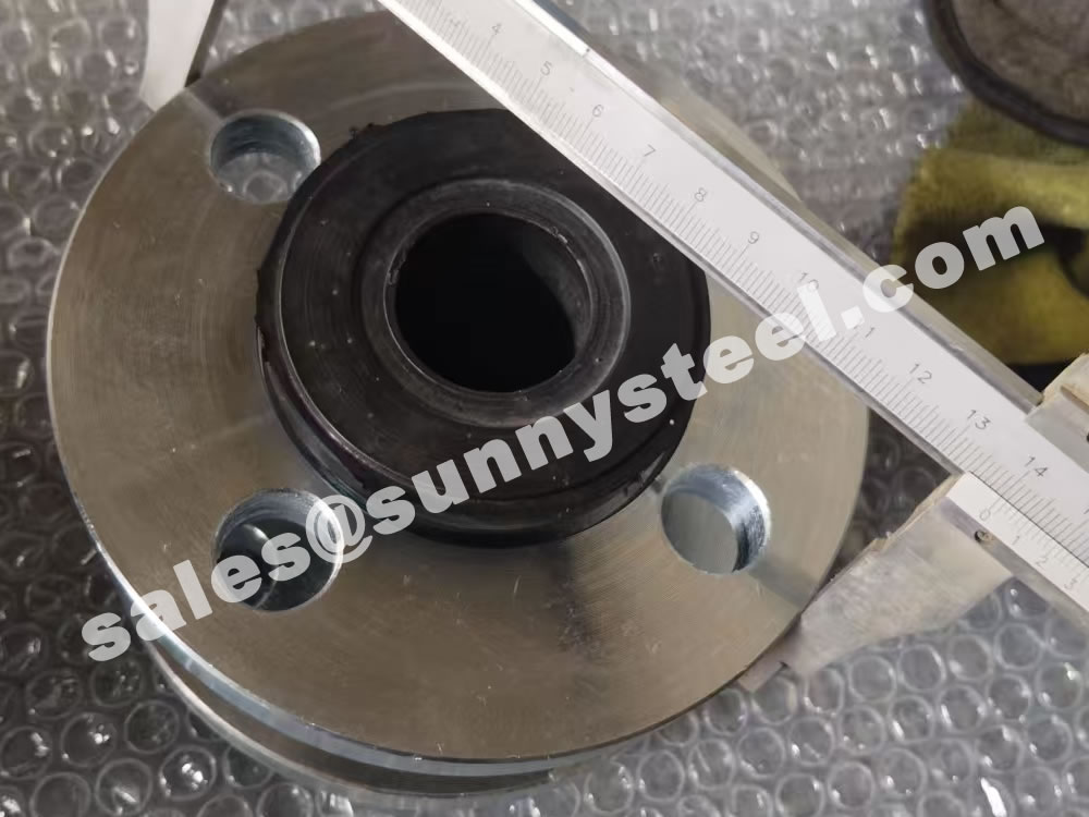 Flexible joint for air conditioning condensing unit