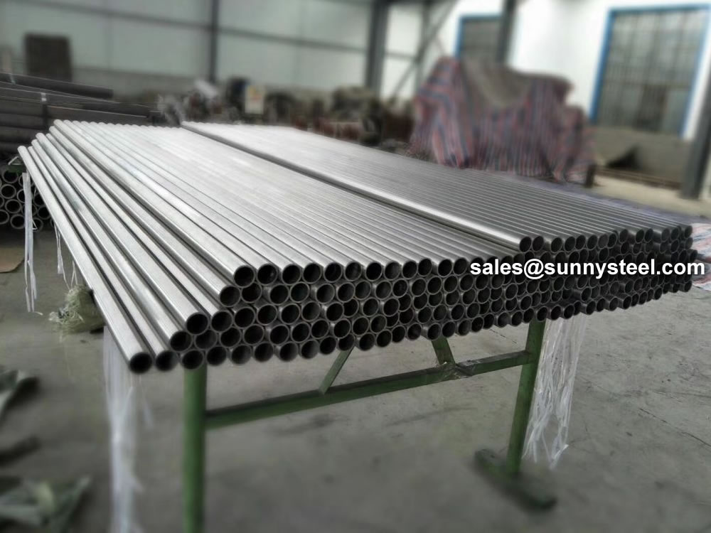 Titanium seamless tube